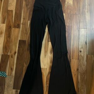 COPY - aerie offline cross flare leggings